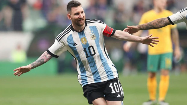 Lionel Messi đứng đầu Top cầu thủ kiến tạo nhiều nhất thế giới với 357 (0,35 kiến tạo/trận) 