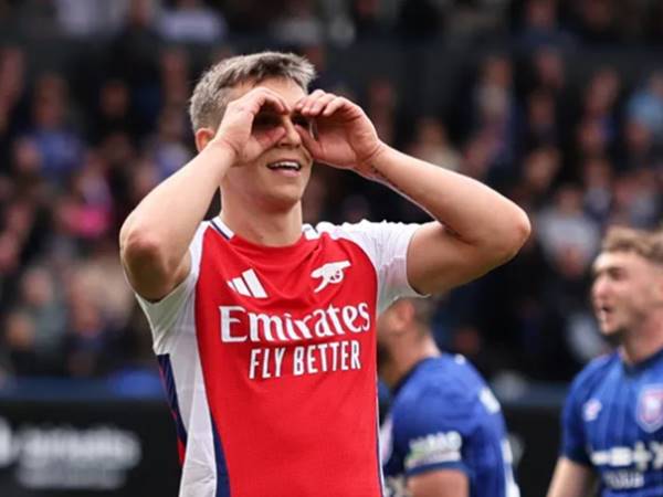 Tin Arsenal 20/8: Leandro Trossard gia hạn hợp đồng