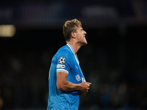 Tin Cúp C1: Hojlund lập cú đúp cho Napoli
