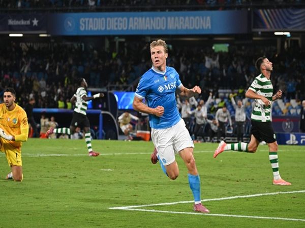 Báo chí Italia đồng loạt ca ngợi Hojlund