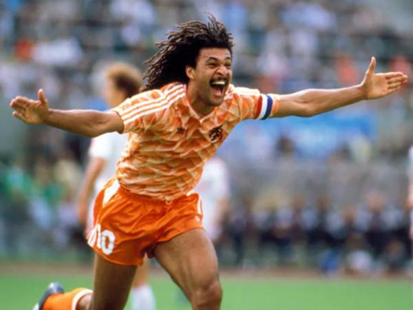 Số áo Gullit từng mặc ở AC Milan, Chelsea và ĐT Hà Lan