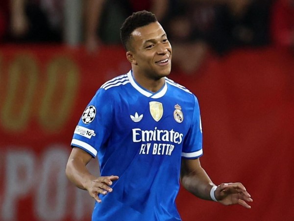 Tin BĐ: Mbappe chạm mốc 60 bàn sánh ngang Ronaldo và Messi