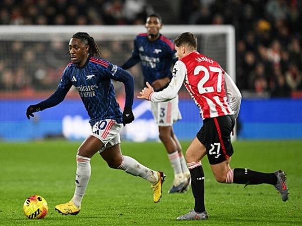 Tin Arsenal: Tử huyệt bóng bổng bị phơi bày sau trận hòa