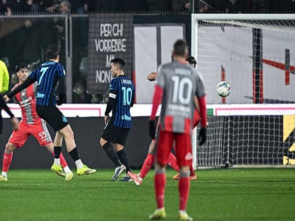 Tin Inter Milan: Zielinski lập siêu phẩm sút xa ấn tượng