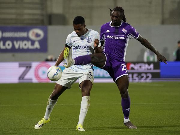 Tin Inter Milan: Tự làm khó mình trong cuộc đua giành Scudetto